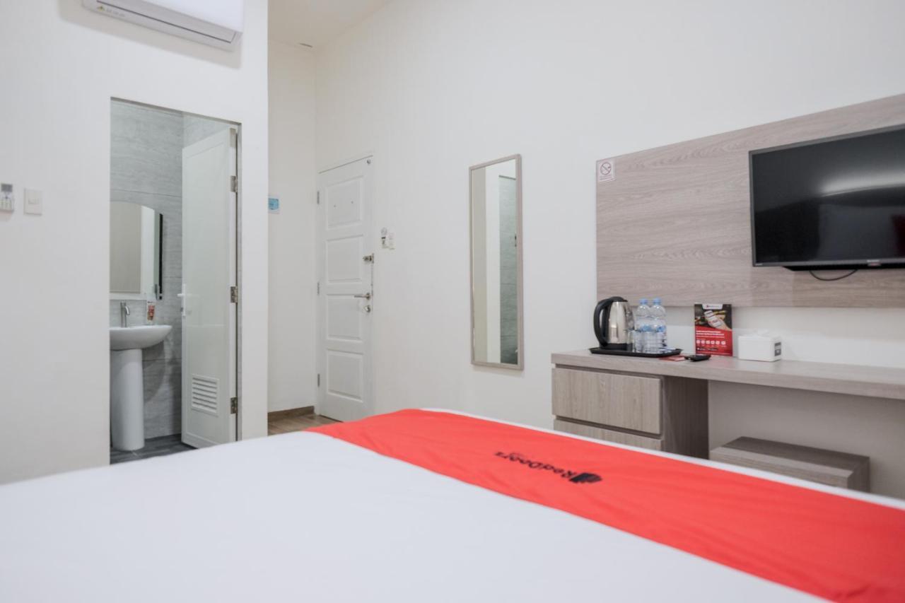 Reddoorz Plus @ Jalan Juanda Medan Exterior foto
